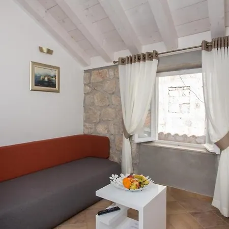 Bottega - Duplex One Bedroom דירה *